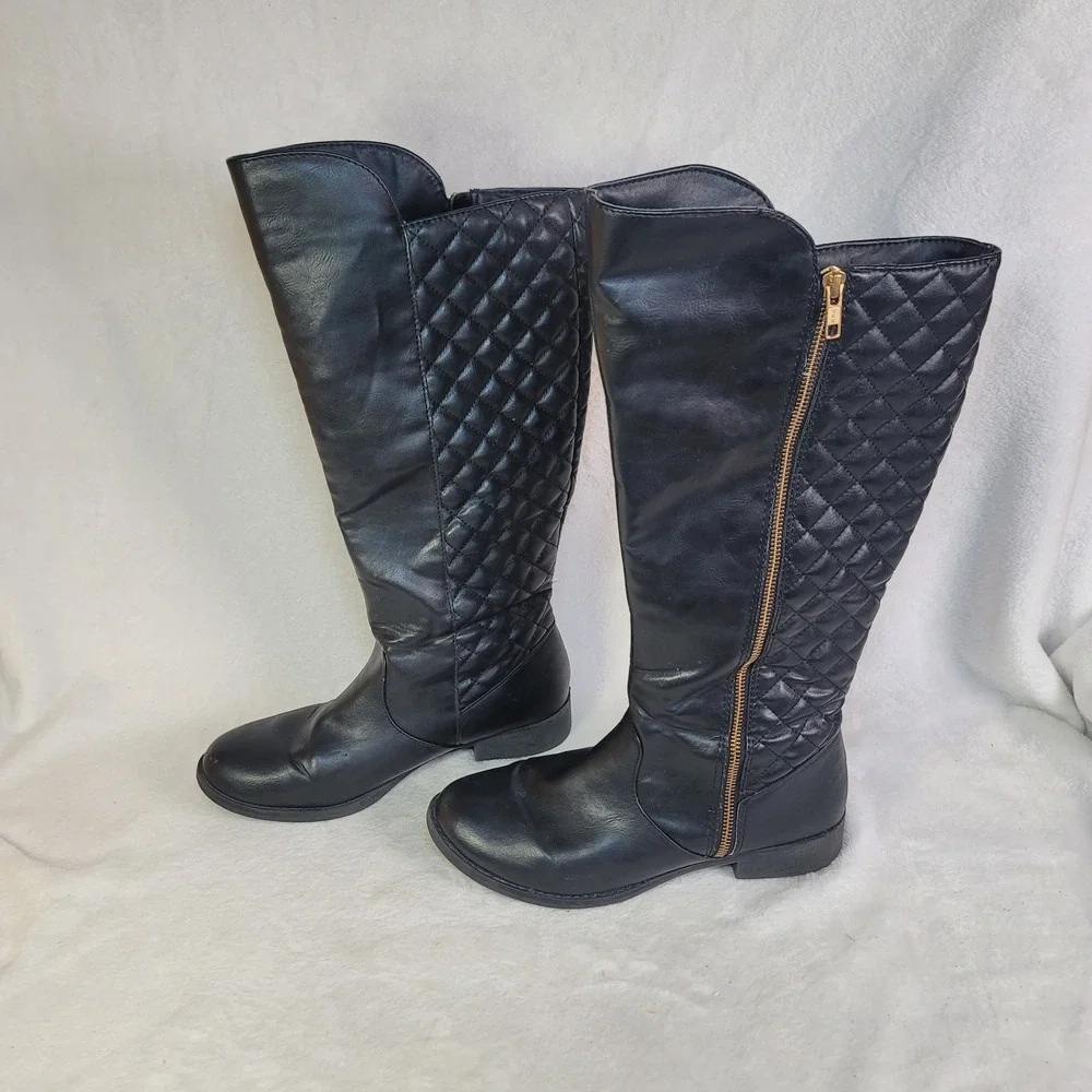 Alex Flex Black Quilted Faux Leather Whimsigoth Warm Knee High Boots Size 10